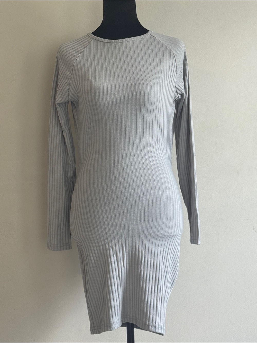 Ribbed Long-Sleeve Bodycon Dress - Light Gray
